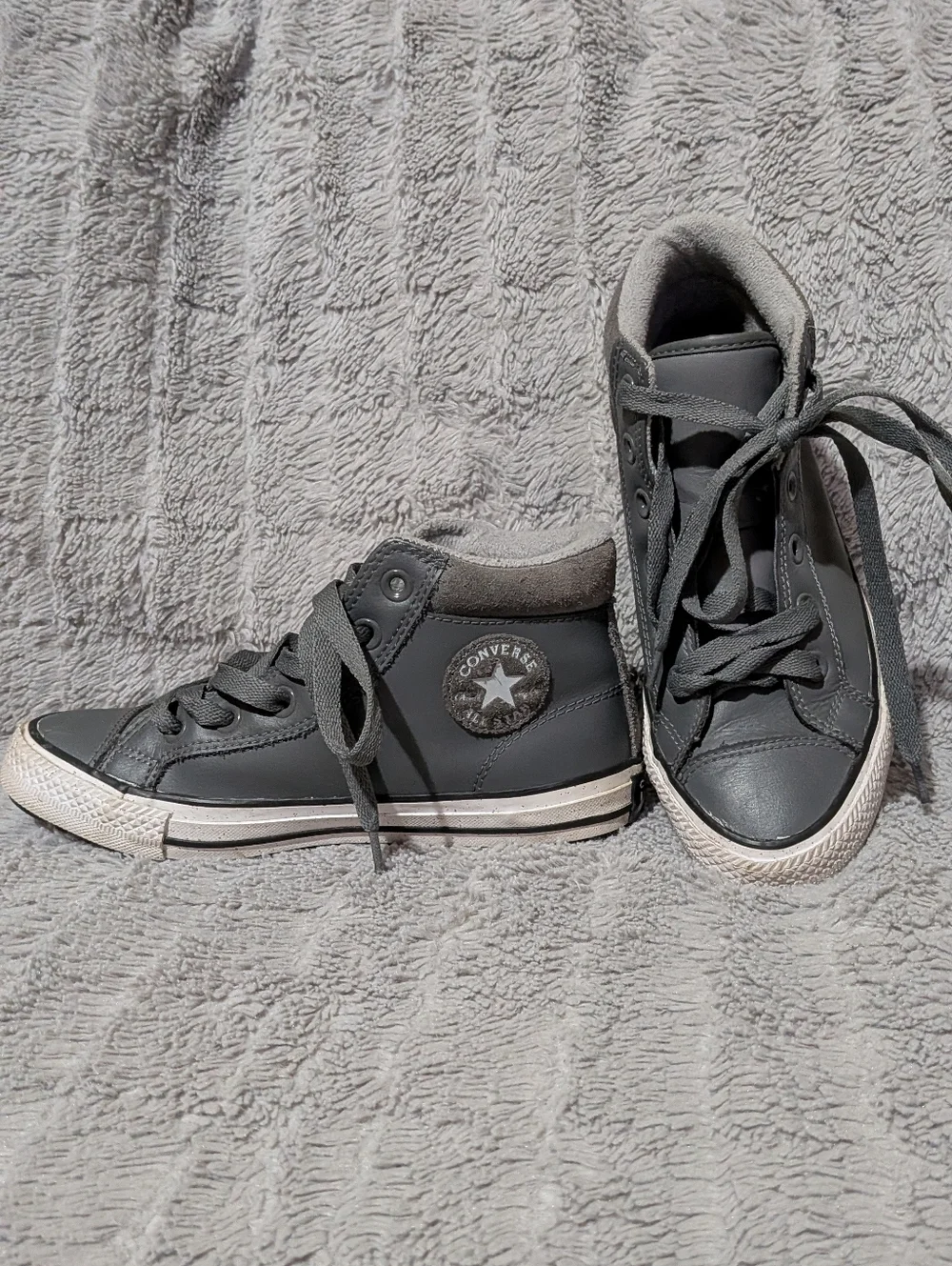 Converse Big Kids' Leather Gray All Star High-Top Sneakers Size 4